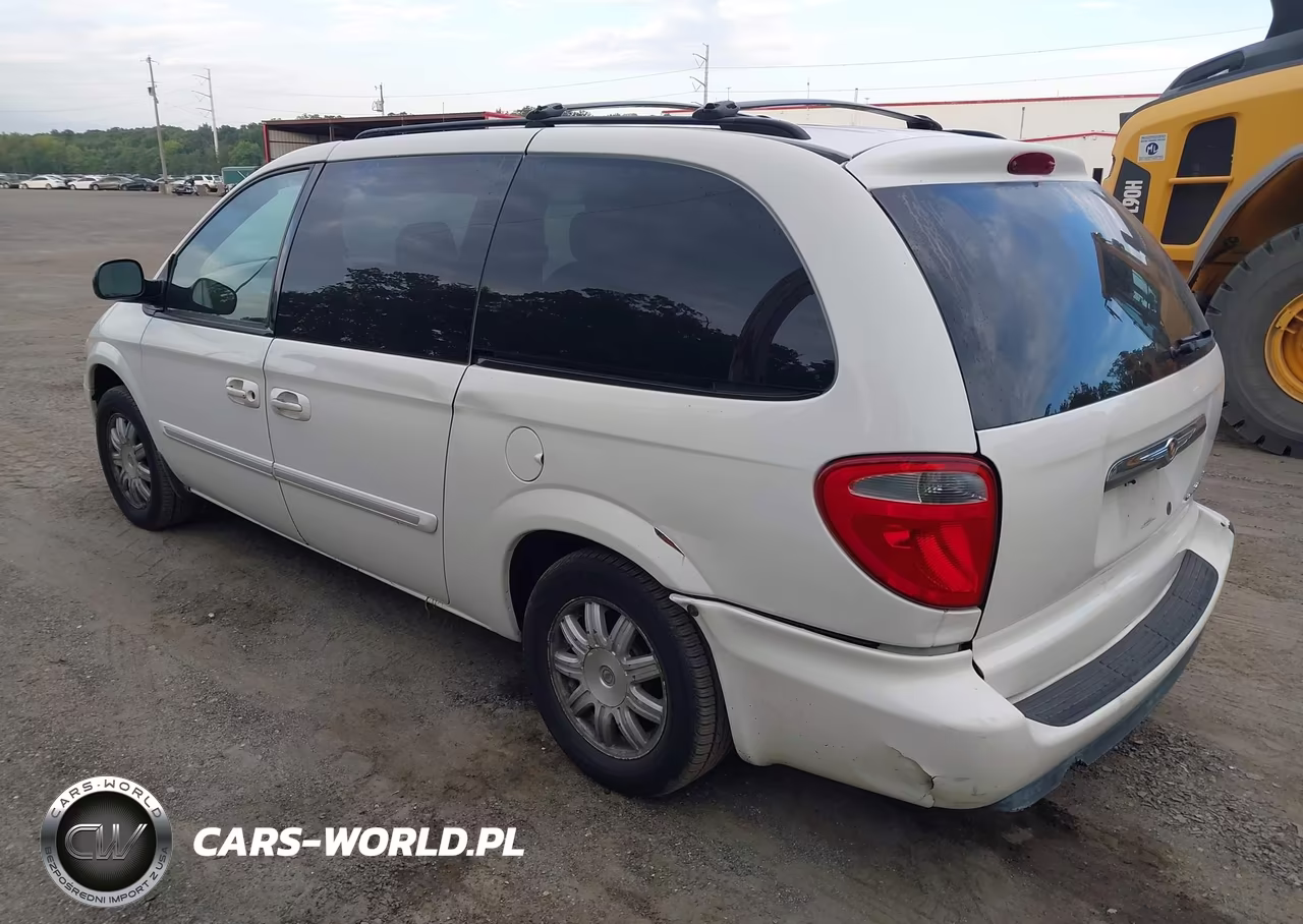 2006 Chrysler Town & Country Touring VIN:2A4GP54L06R866219 - 3