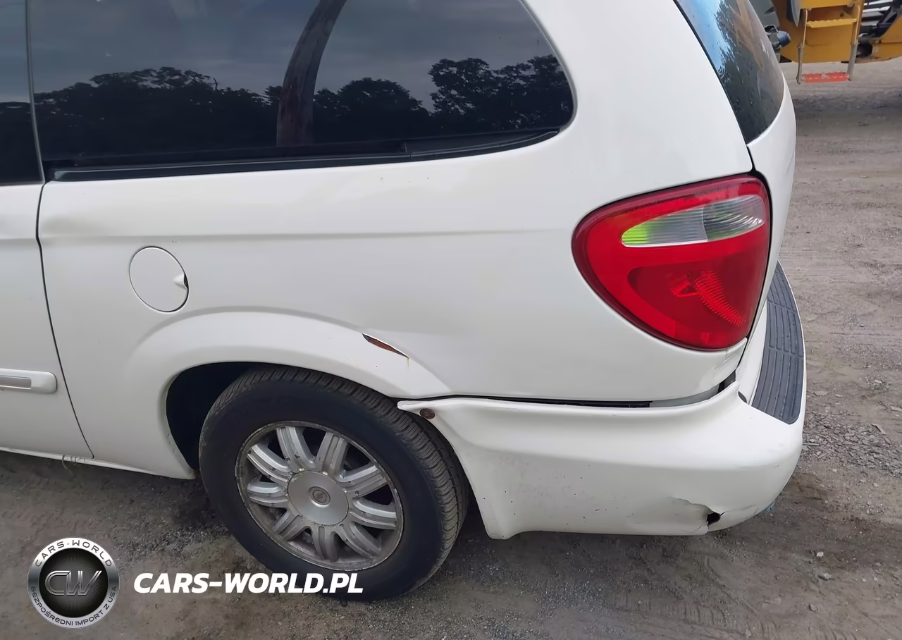 2006 Chrysler Town & Country Touring VIN:2A4GP54L06R866219 - 6