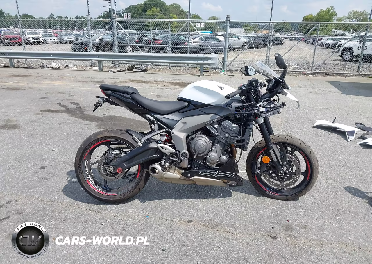 2025 Triumph Motorcycle Daytona 660 VIN:SMTL23UF4STCB0030 - 13