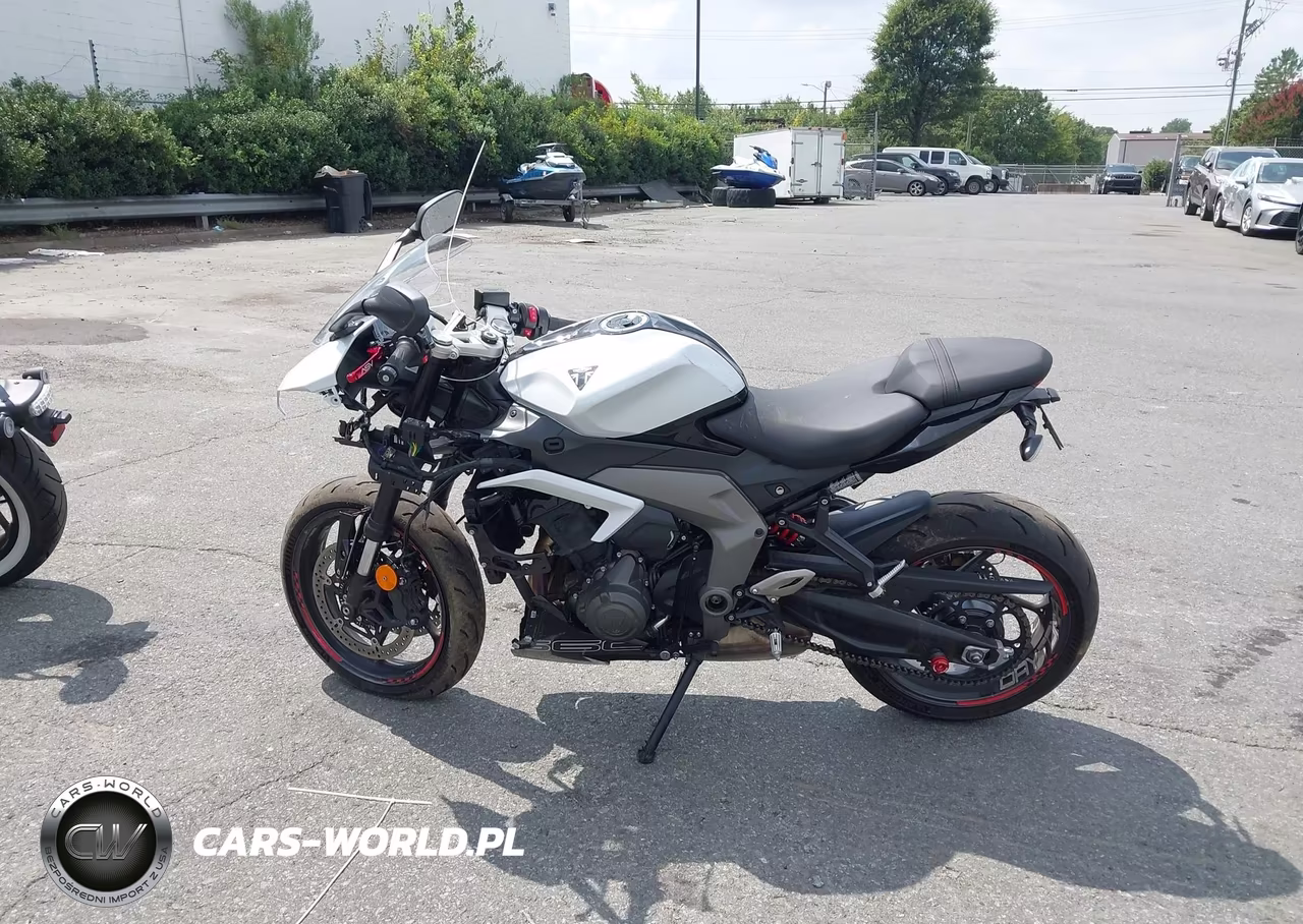 2025 Triumph Motorcycle Daytona 660 VIN:SMTL23UF4STCB0030 - 14