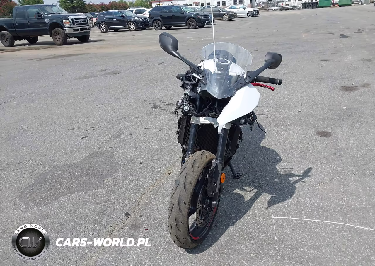 2025 Triumph Motorcycle Daytona 660 VIN:SMTL23UF4STCB0030 - 5