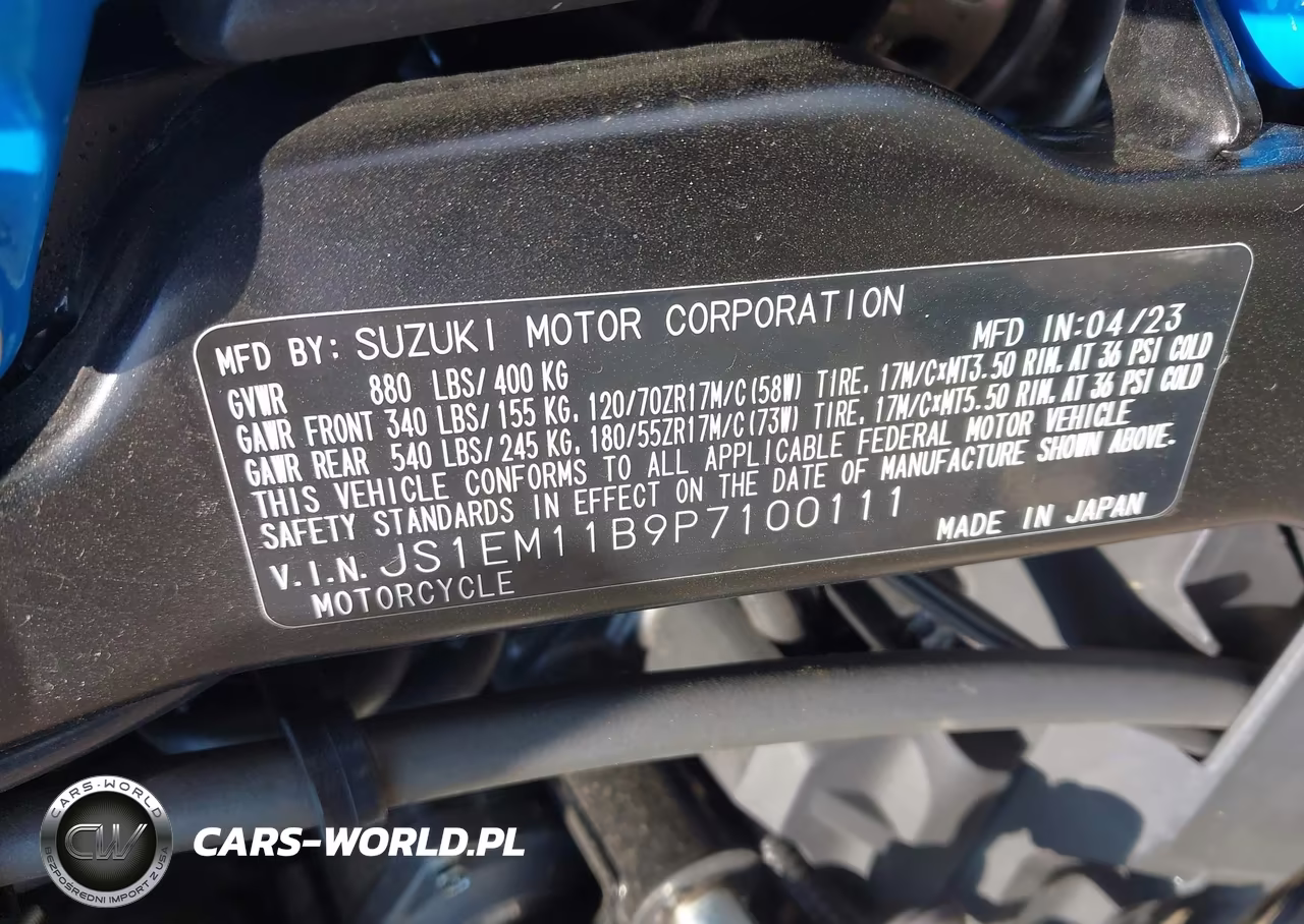 2023 Suzuki Gsx800 R VIN:JS1EM11B9P7100111 - 10