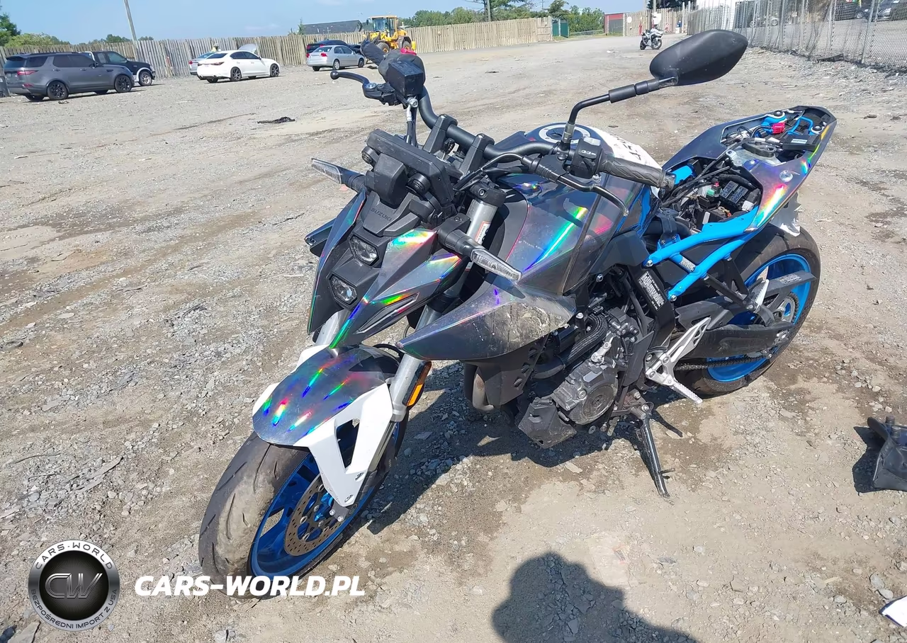2023 Suzuki Gsx800 R VIN:JS1EM11B9P7100111 - 2