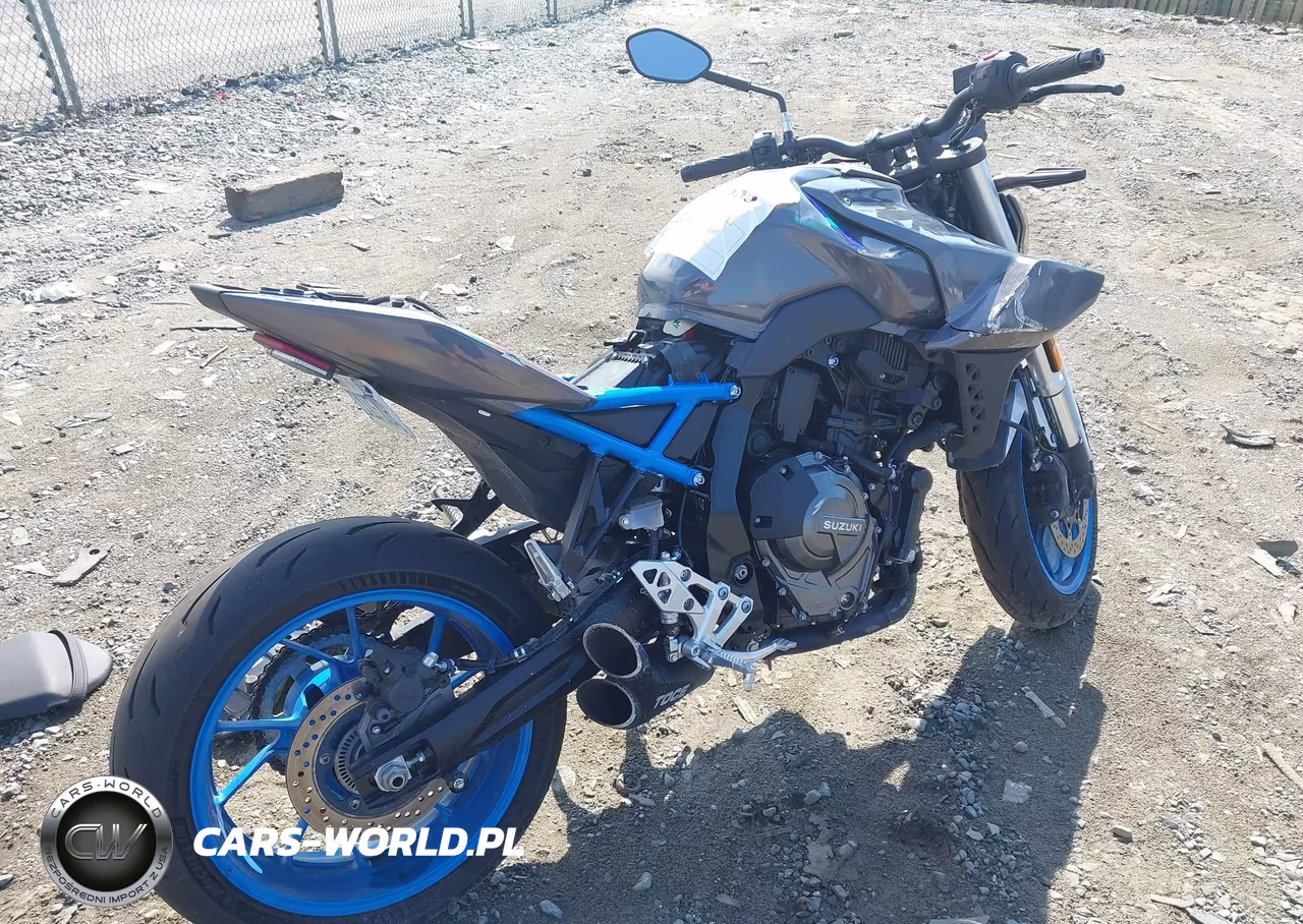 2023 Suzuki Gsx800 R VIN:JS1EM11B9P7100111 - 4