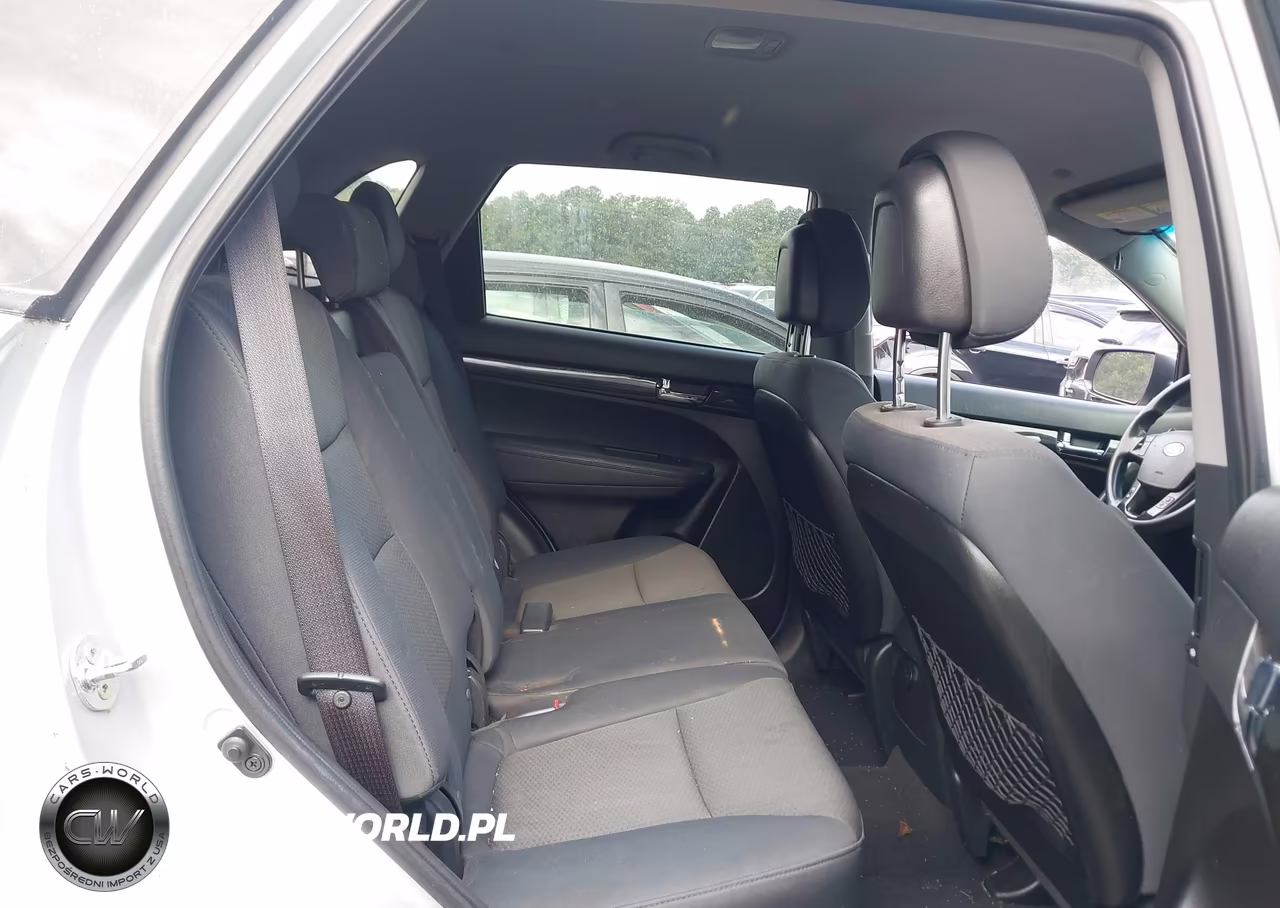 2013 Kia Sorento Lx VIN:5XYKT3A67DG380846 - 8