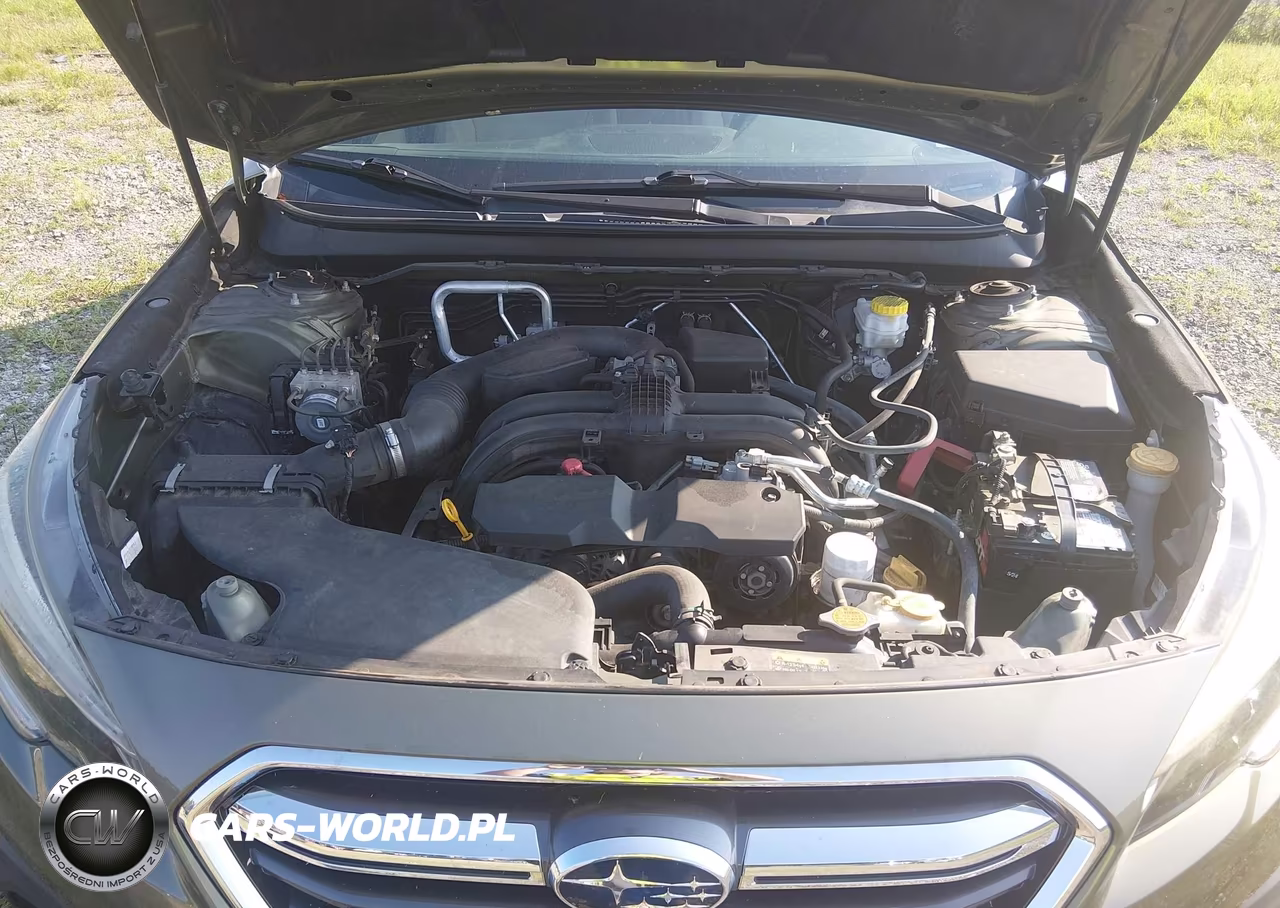 2018 Subaru Outback 2.5I Premium VIN:4S4BSACCXJ3377056 - 10