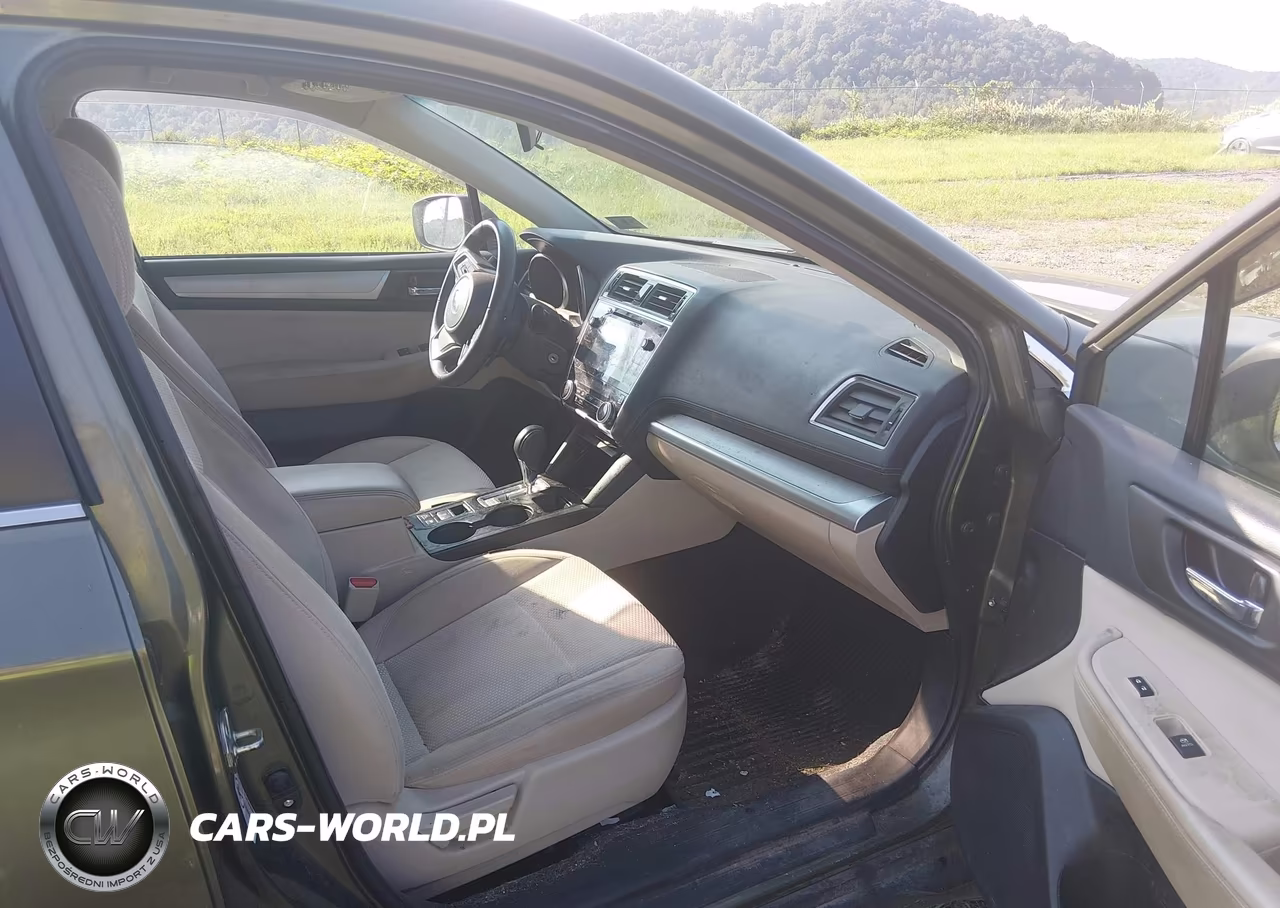 2018 Subaru Outback 2.5I Premium VIN:4S4BSACCXJ3377056 - 5