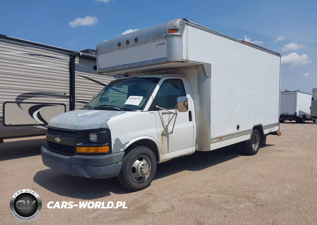 2004 Chevrolet Express Cutaway VIN:1GBHG31U741200881 - 2