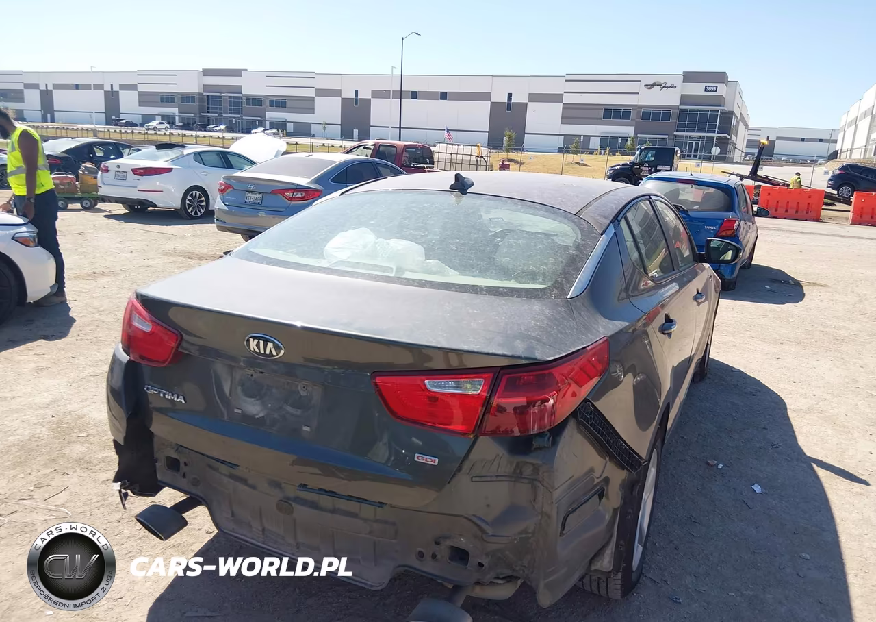 2015 Kia Optima Lx VIN:5XXGM4A72FG400834 - 4