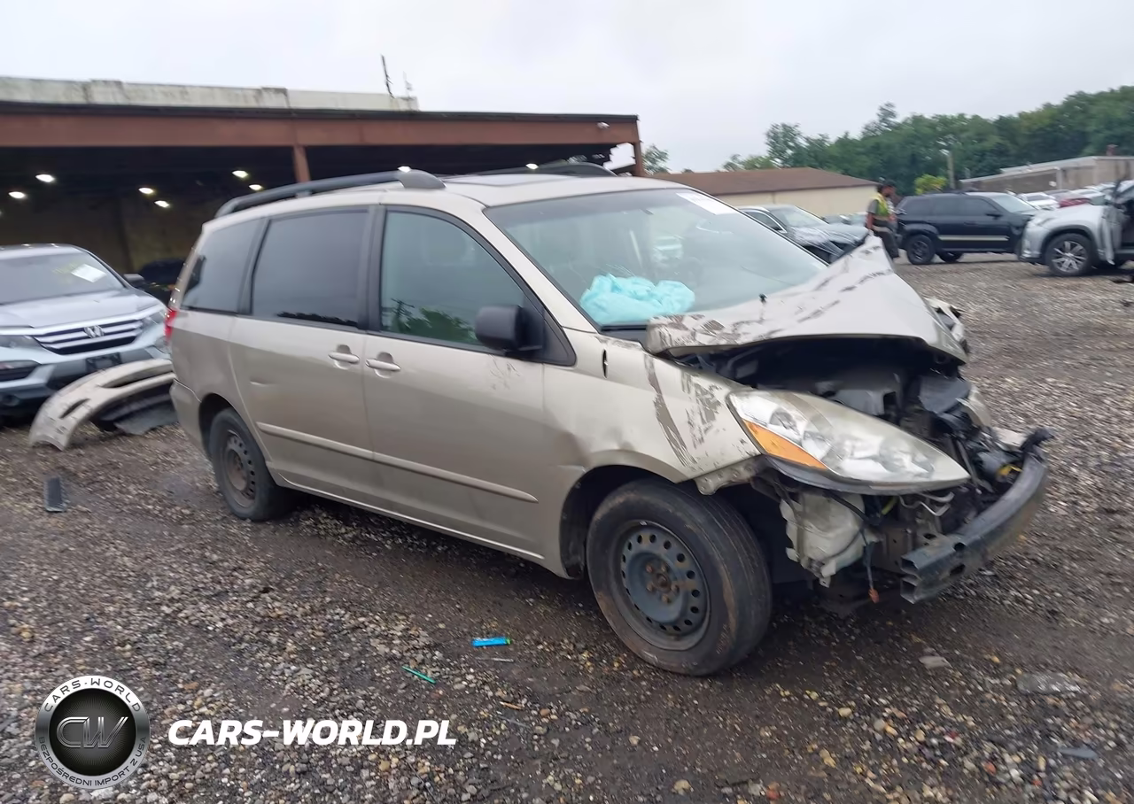 2010 Toyota Sienna Le