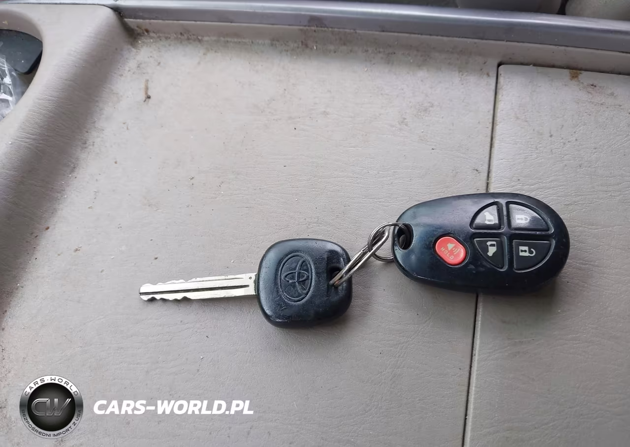 2010 Toyota Sienna Le VIN:5TDKK4CC2AS341480 - 11