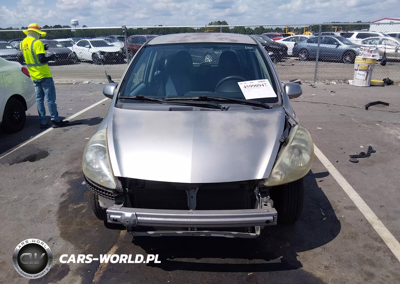 2008 Honda Fit VIN:JHMGD38428S018400 - 13