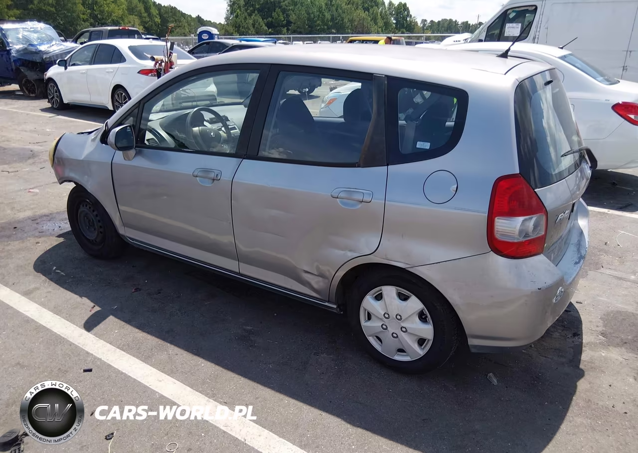 2008 Honda Fit VIN:JHMGD38428S018400 - 3