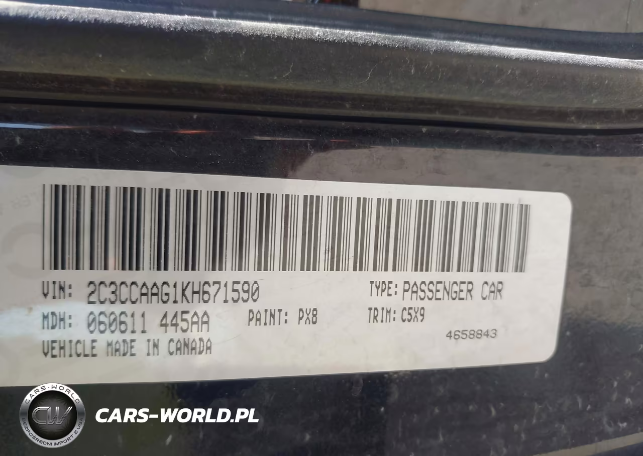 2019 Chrysler 300 Touring VIN:2C3CCAAG1KH671590 - 9
