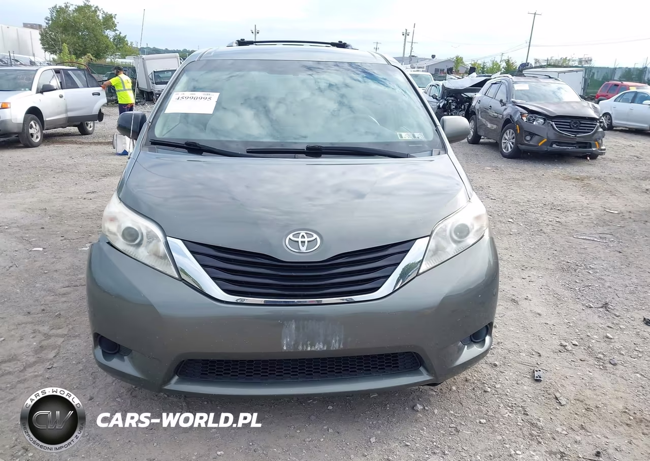 2012 Toyota Sienna Le V6 8 Passenger VIN:5TDKK3DC5CS183180 - 12