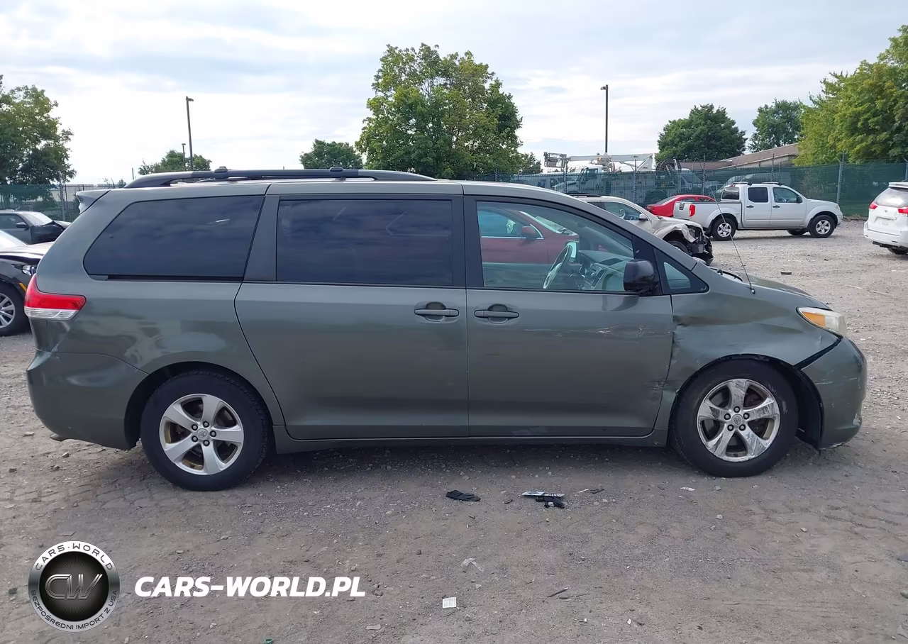 2012 Toyota Sienna Le V6 8 Passenger VIN:5TDKK3DC5CS183180 - 13