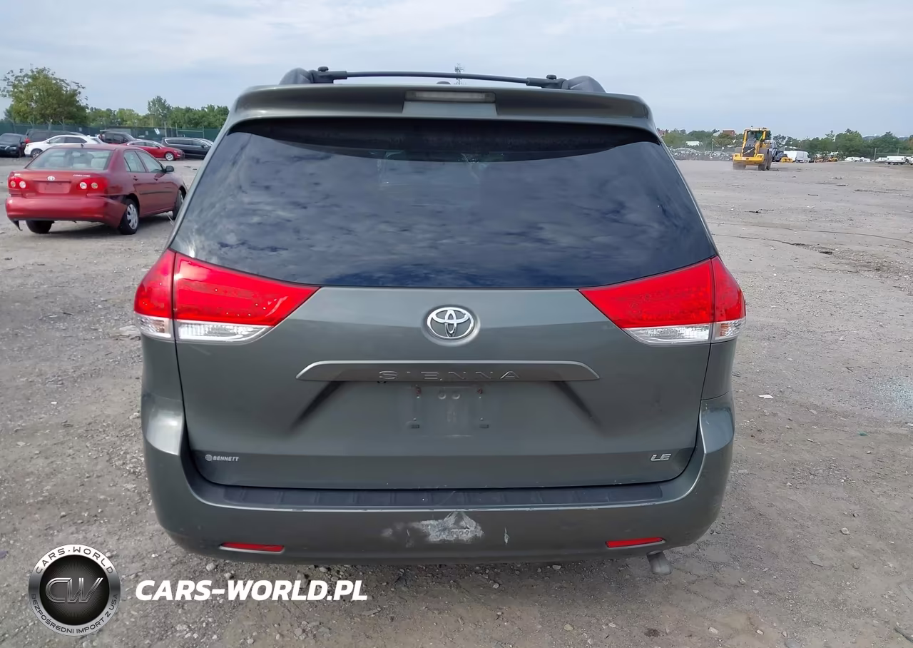 2012 Toyota Sienna Le V6 8 Passenger VIN:5TDKK3DC5CS183180 - 16