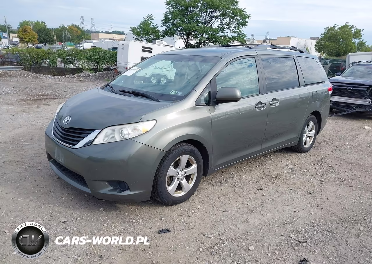 2012 Toyota Sienna Le V6 8 Passenger VIN:5TDKK3DC5CS183180 - 2