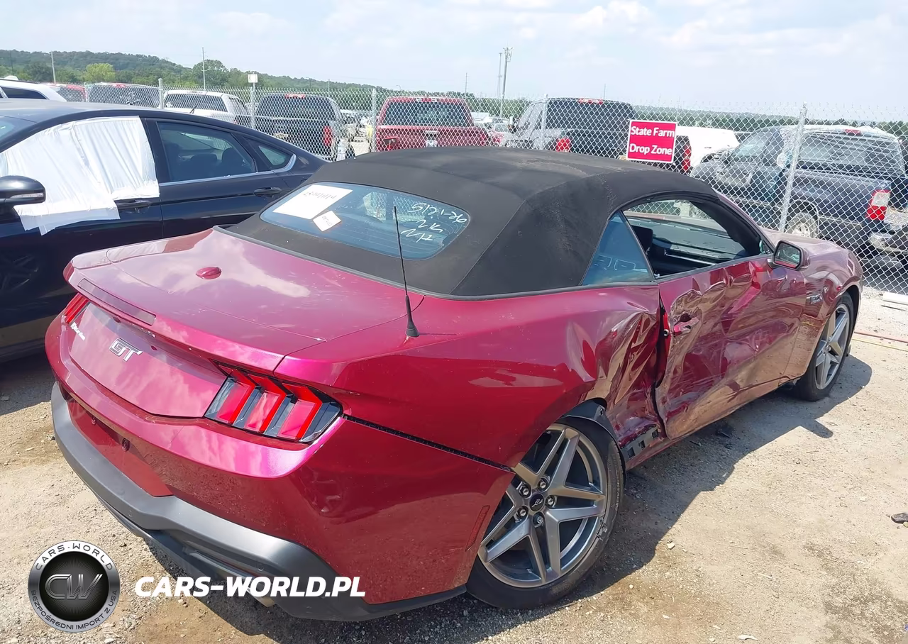 2026 Ford Mustang Gt Premium VIN:1FAGP8FF3T5110445 - 4