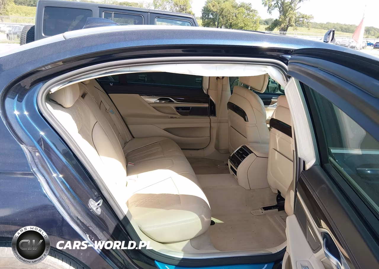 2017 BMW 740I xDrive VIN:WBA7E4C57HGU99572 - 8