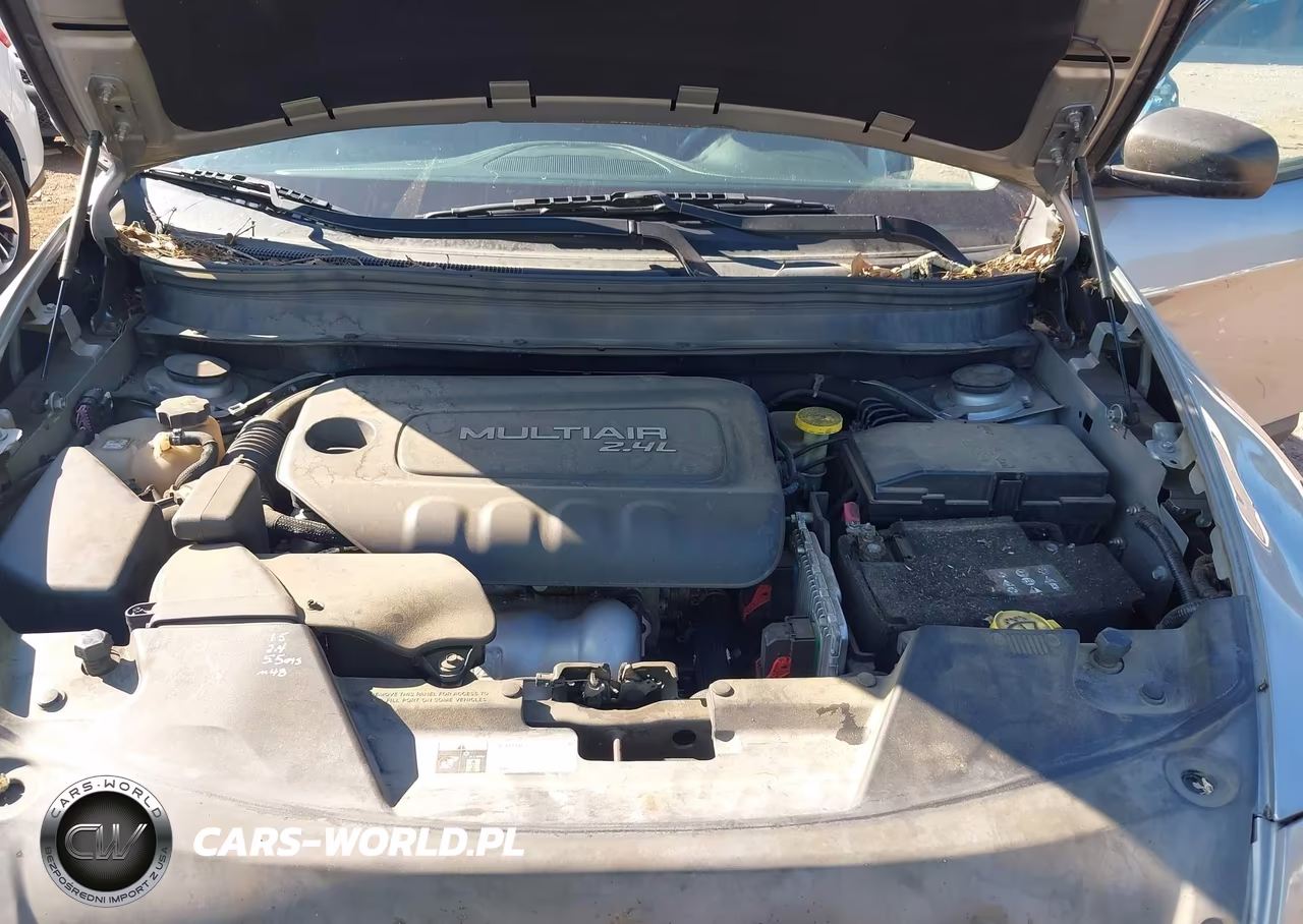 2015 Jeep Cherokee Sport VIN:1C4PJLAB9FW707035 - 10