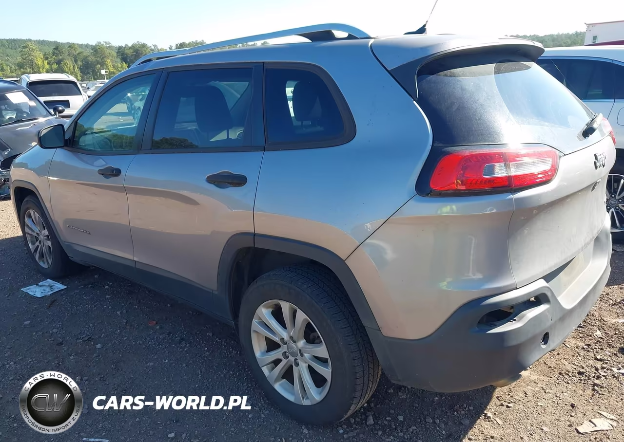 2015 Jeep Cherokee Sport VIN:1C4PJLAB9FW707035 - 3