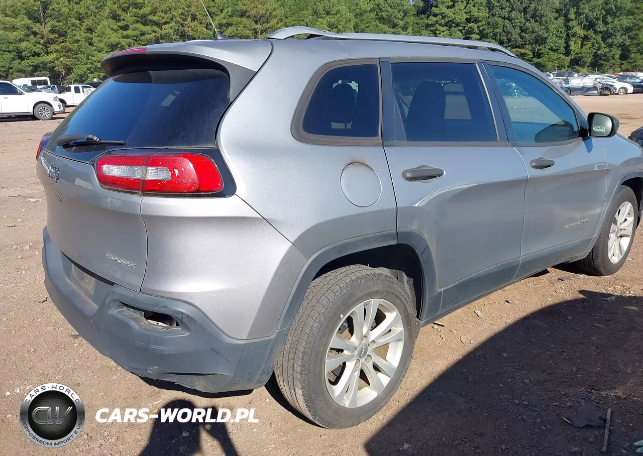 2015 Jeep Cherokee Sport VIN:1C4PJLAB9FW707035 - 4
