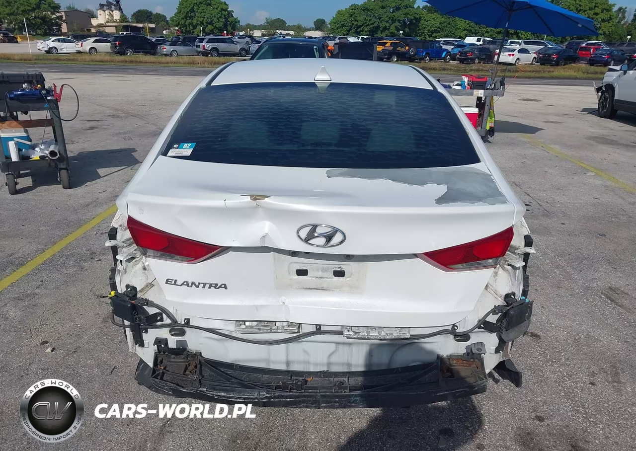 2018 Hyundai Elantra Sel VIN:5NPD84LF0JH262333 - 17
