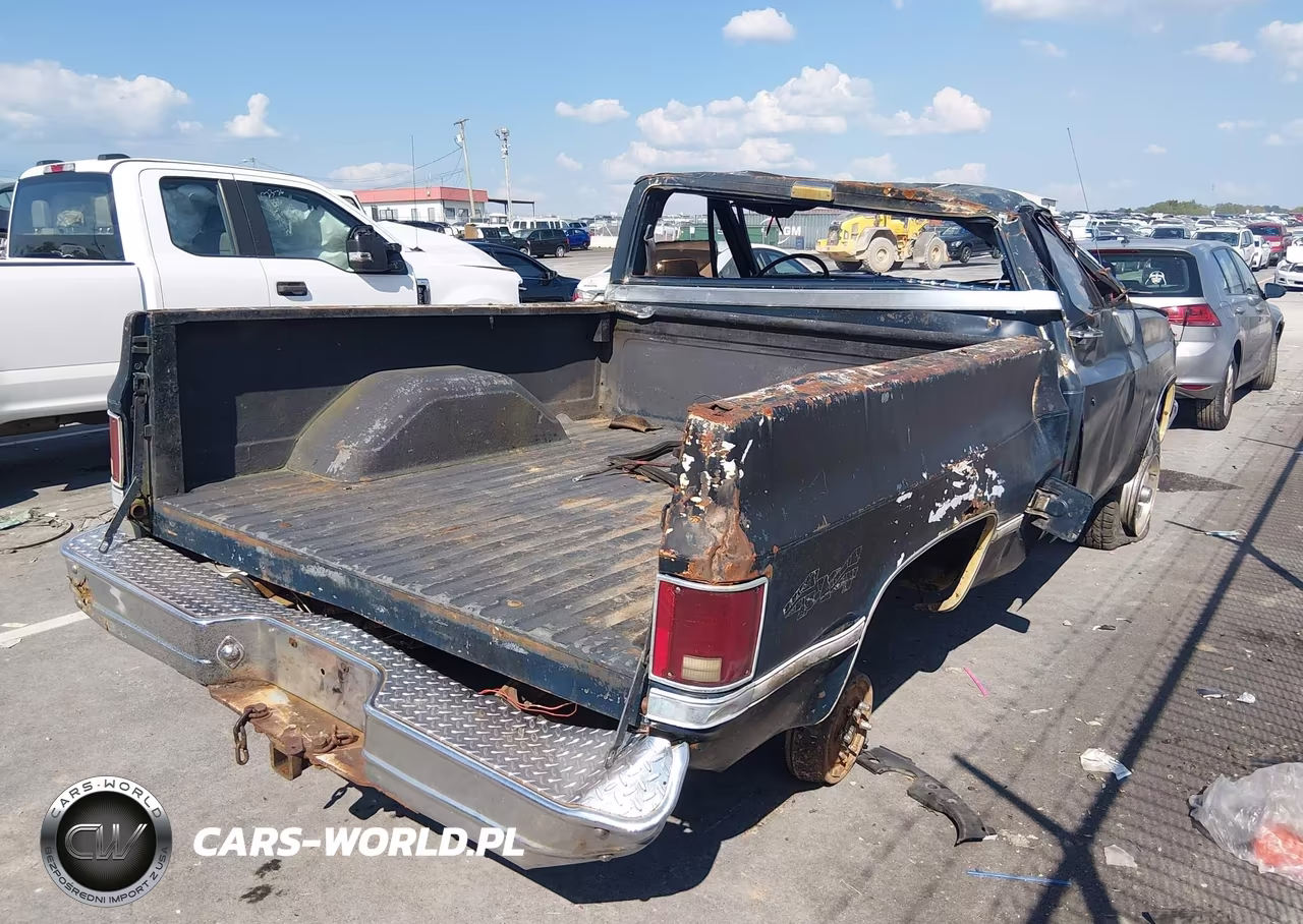 1986 Chevrolet K10 VIN:1GCEK14H3GF378259 - 4