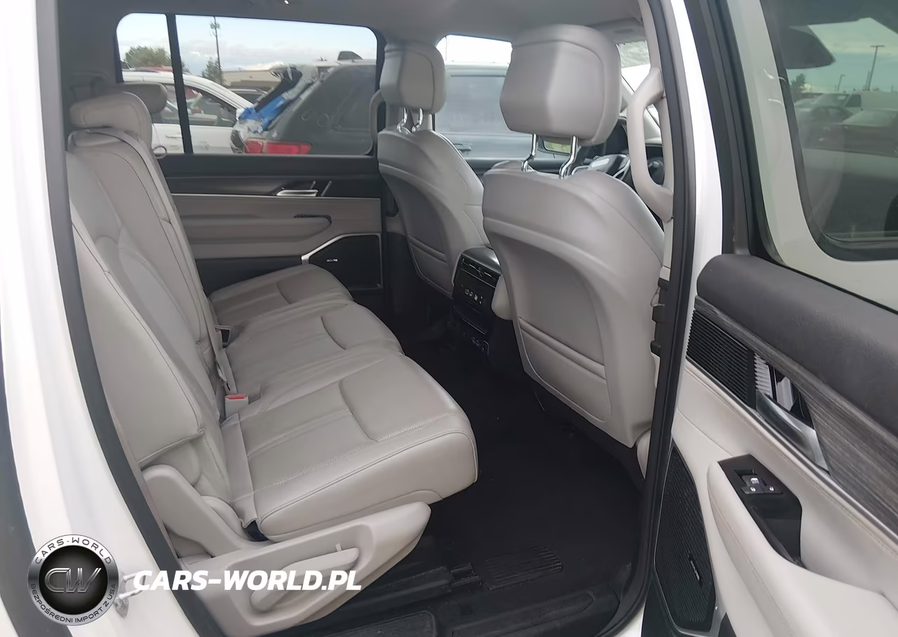 2024 Jeep Wagoneer L Series Ii 4X2 VIN:1C4SJRBPXRS112276 - 8