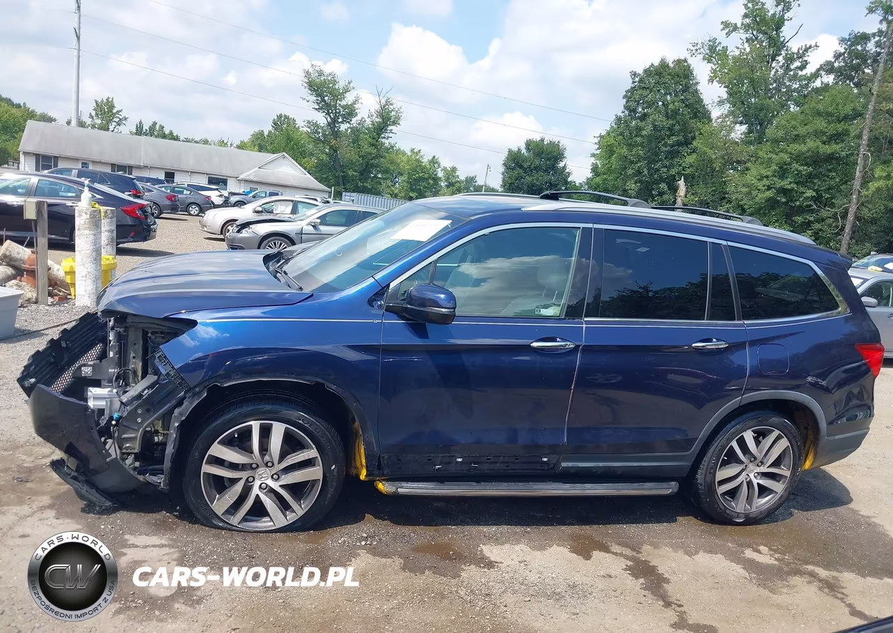 2017 Honda Pilot Elite VIN:5FNYF6H05HB095595 - 14