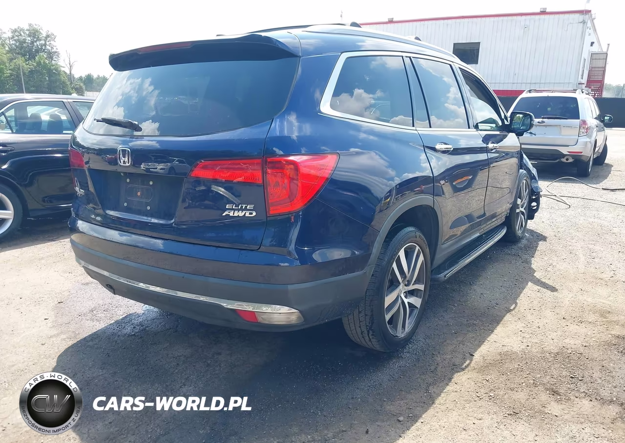 2017 Honda Pilot Elite VIN:5FNYF6H05HB095595 - 4