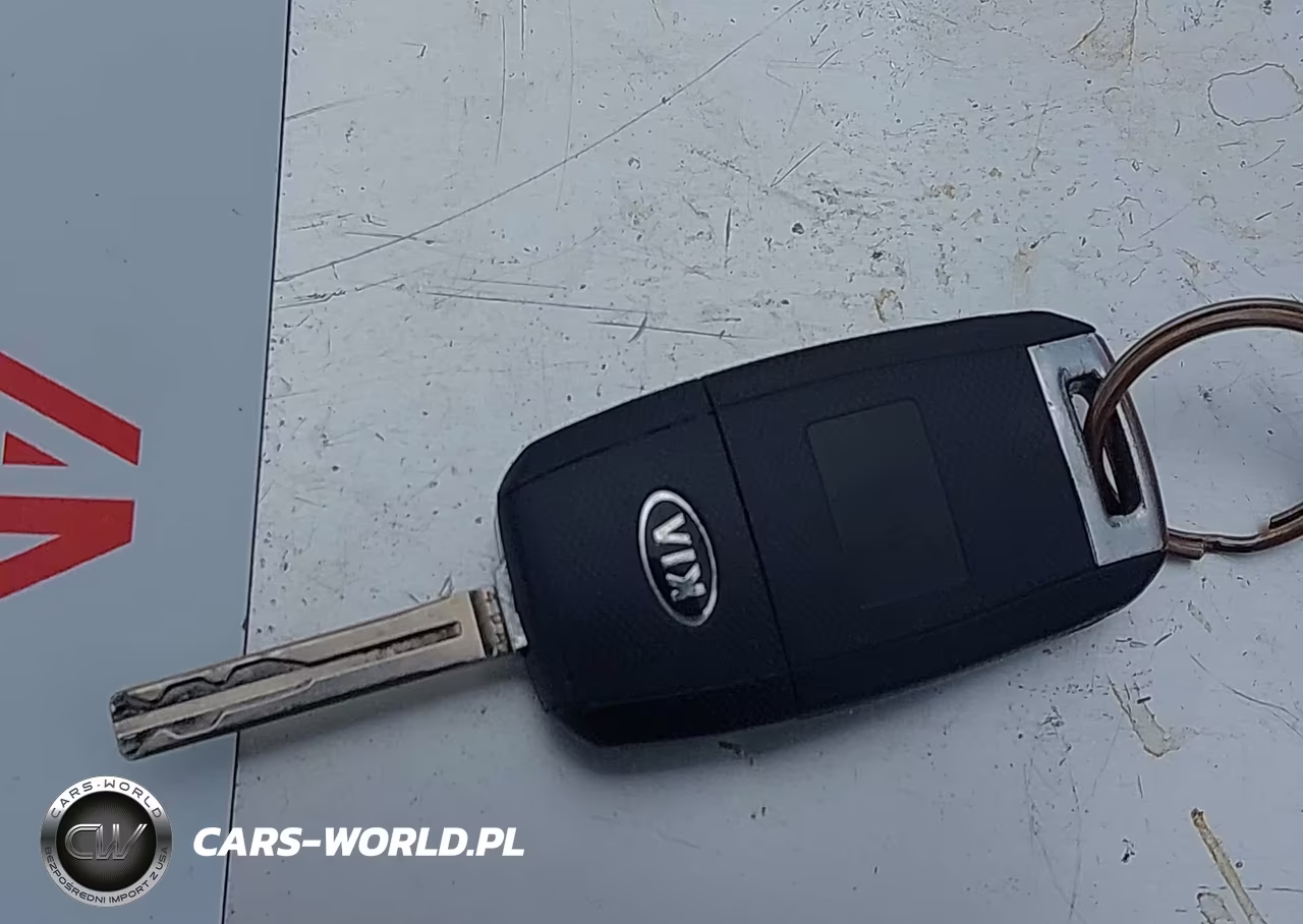 2015 Kia Soul + VIN:KNDJP3A54F7801932 - 11