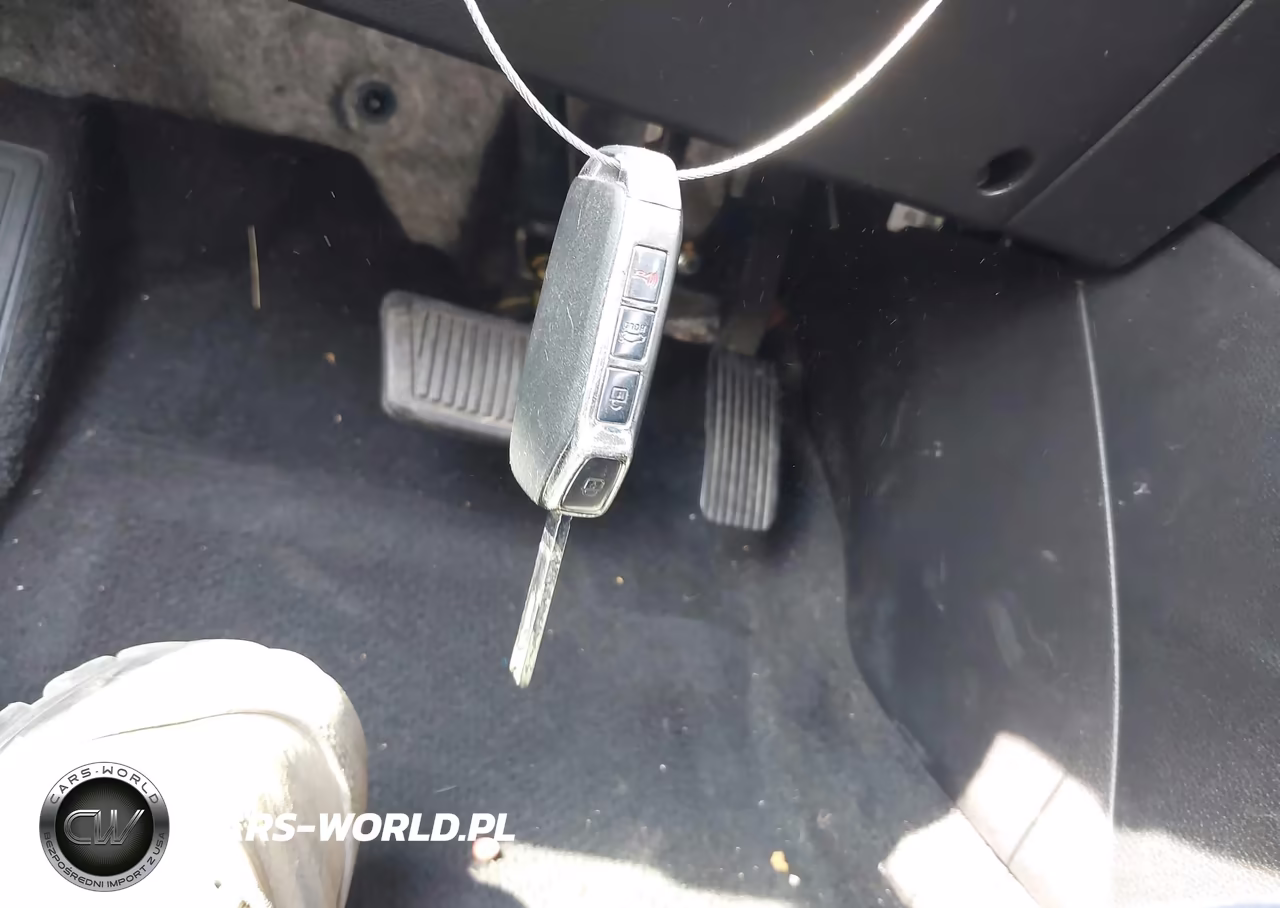 2019 Kia Forte Lxs VIN:3KPF24AD2KE037297 - 11