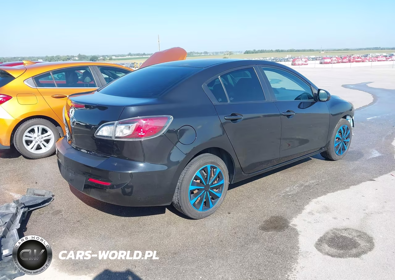 2013 Mazda Mazda3 I Sv VIN:JM1BL1TF9D1730298 - 4