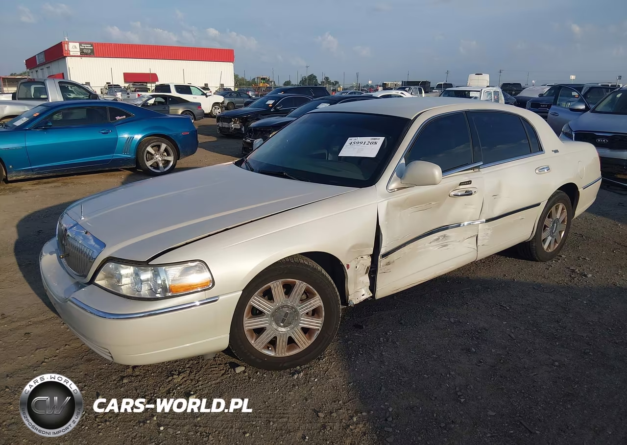 2005 Lincoln Town Car Signature Limited VIN:1LNHM82W75Y664839 - 2