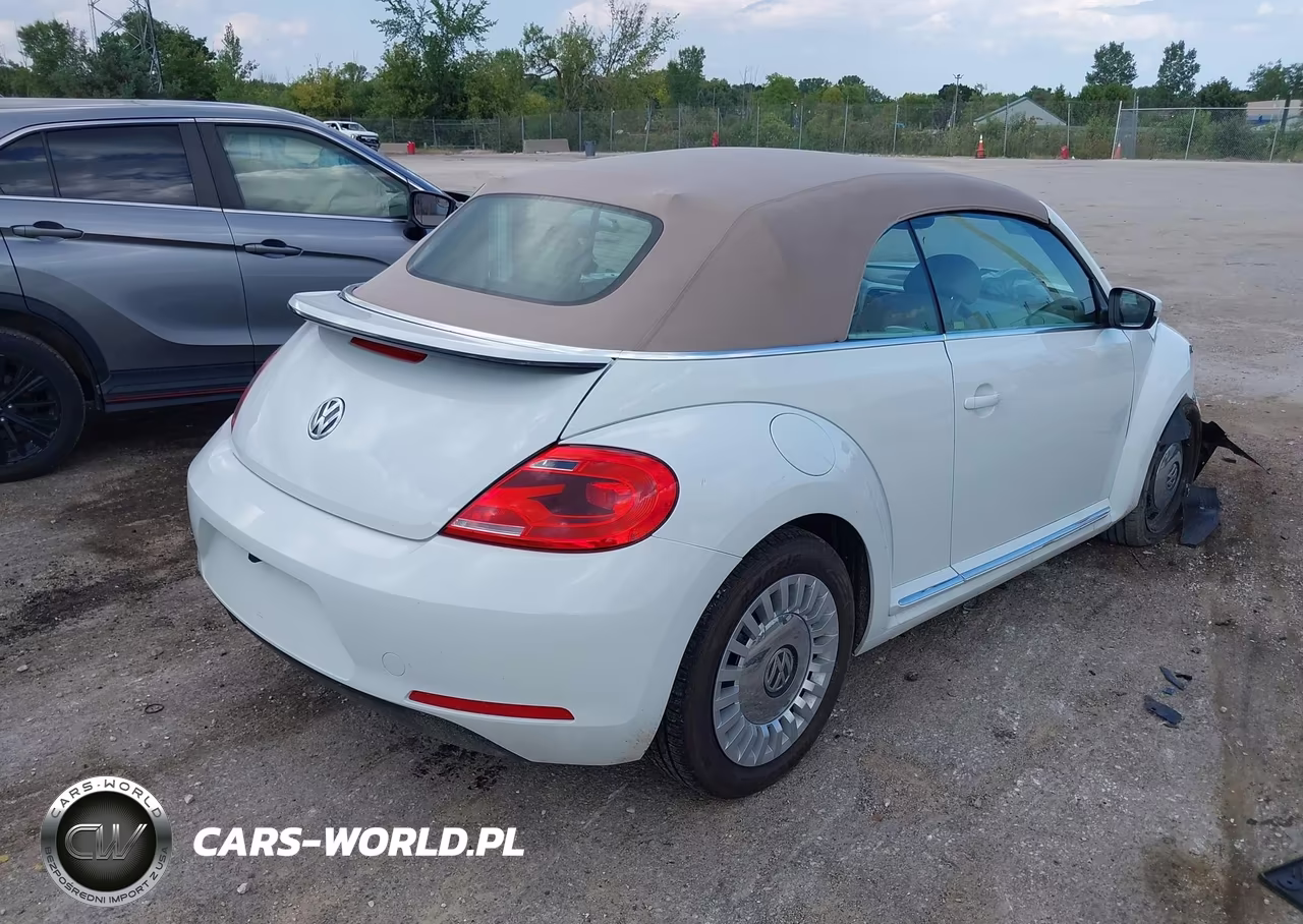 2015 Volkswagen Beetle 1.8T VIN:3VW517AT6FM812961 - 4