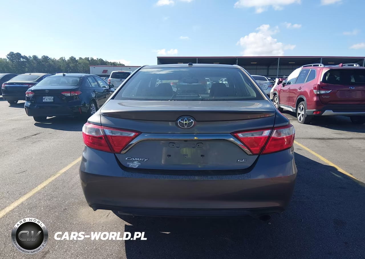 2015 Toyota Camry Se VIN:4T1BF1FK8FU490626 - 16