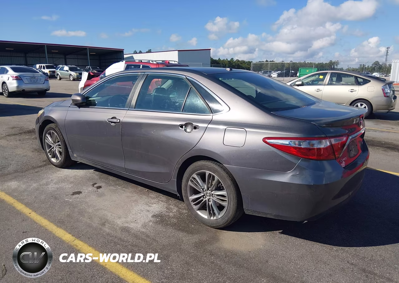 2015 Toyota Camry Se VIN:4T1BF1FK8FU490626 - 3