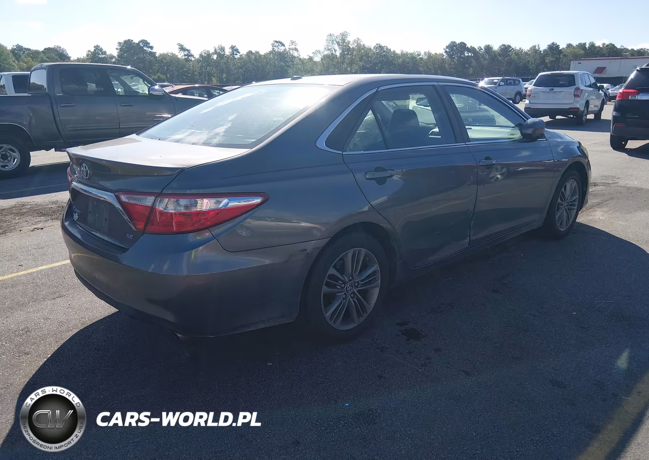 2015 Toyota Camry Se VIN:4T1BF1FK8FU490626 - 4