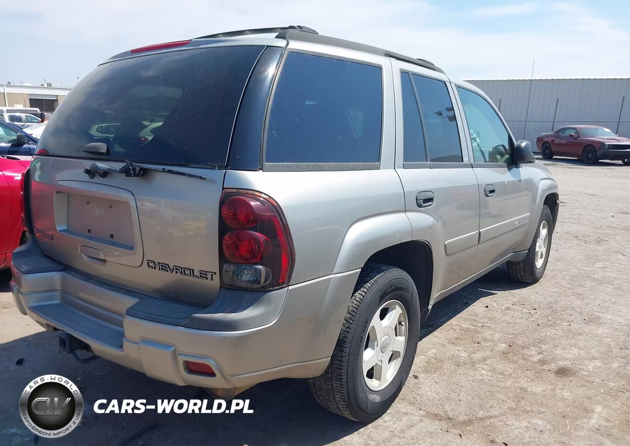 2002 Chevrolet Trailblazer Ls VIN:1GNDS13S422401600 - 4