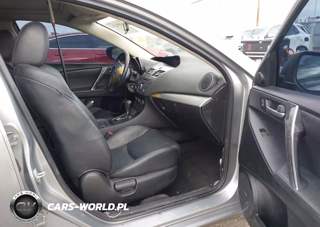 2012 Mazda Mazda3 S Grand Touring VIN:JM1BL1W53C1500158 - 5