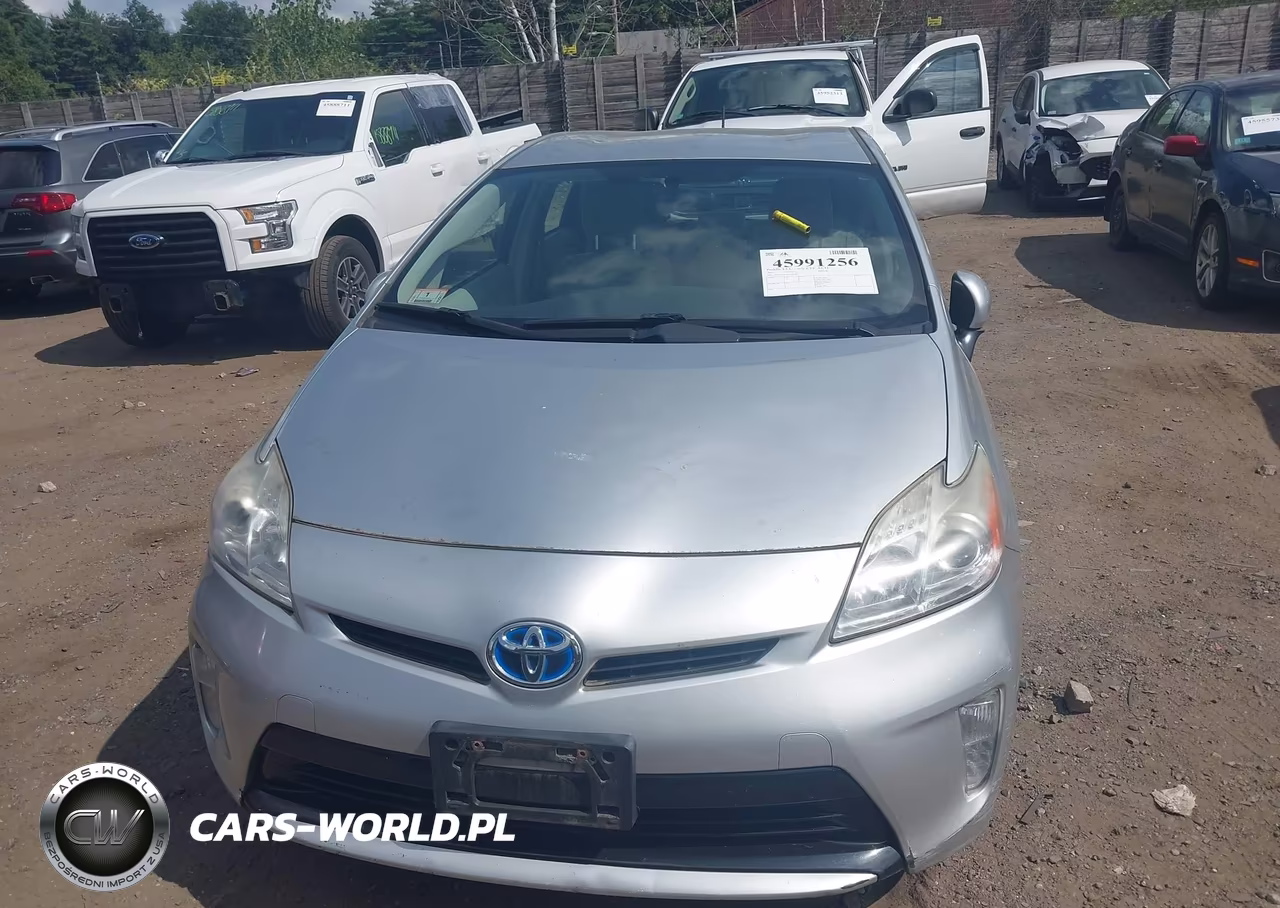 2012 Toyota Prius Two VIN:JTDKN3DUXC1605943 - 12