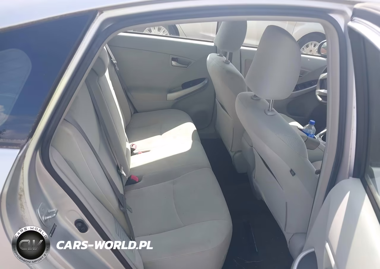 2012 Toyota Prius Two VIN:JTDKN3DUXC1605943 - 8