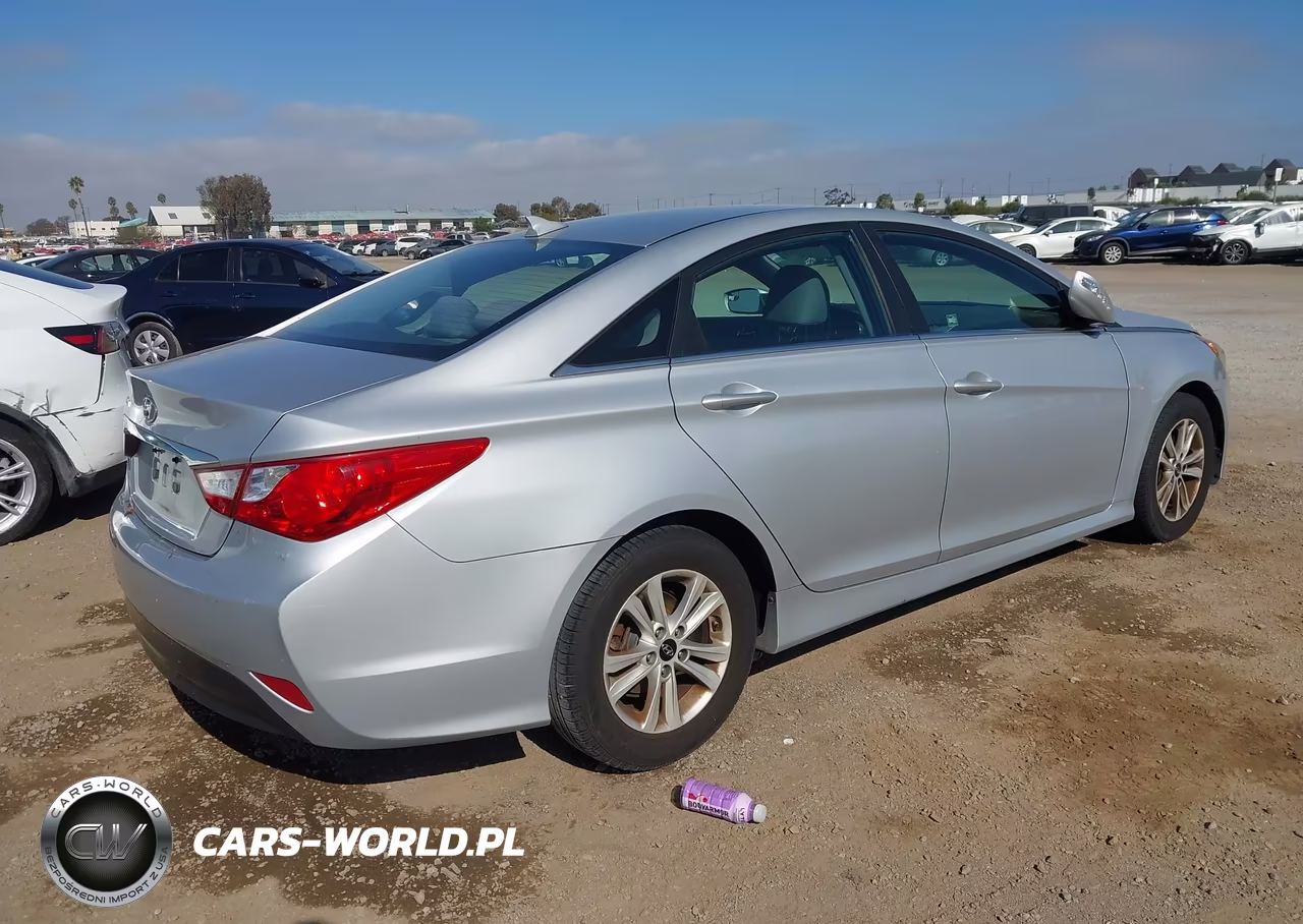 2014 Hyundai Sonata Gls VIN:5NPEB4AC6EH936716 - 4