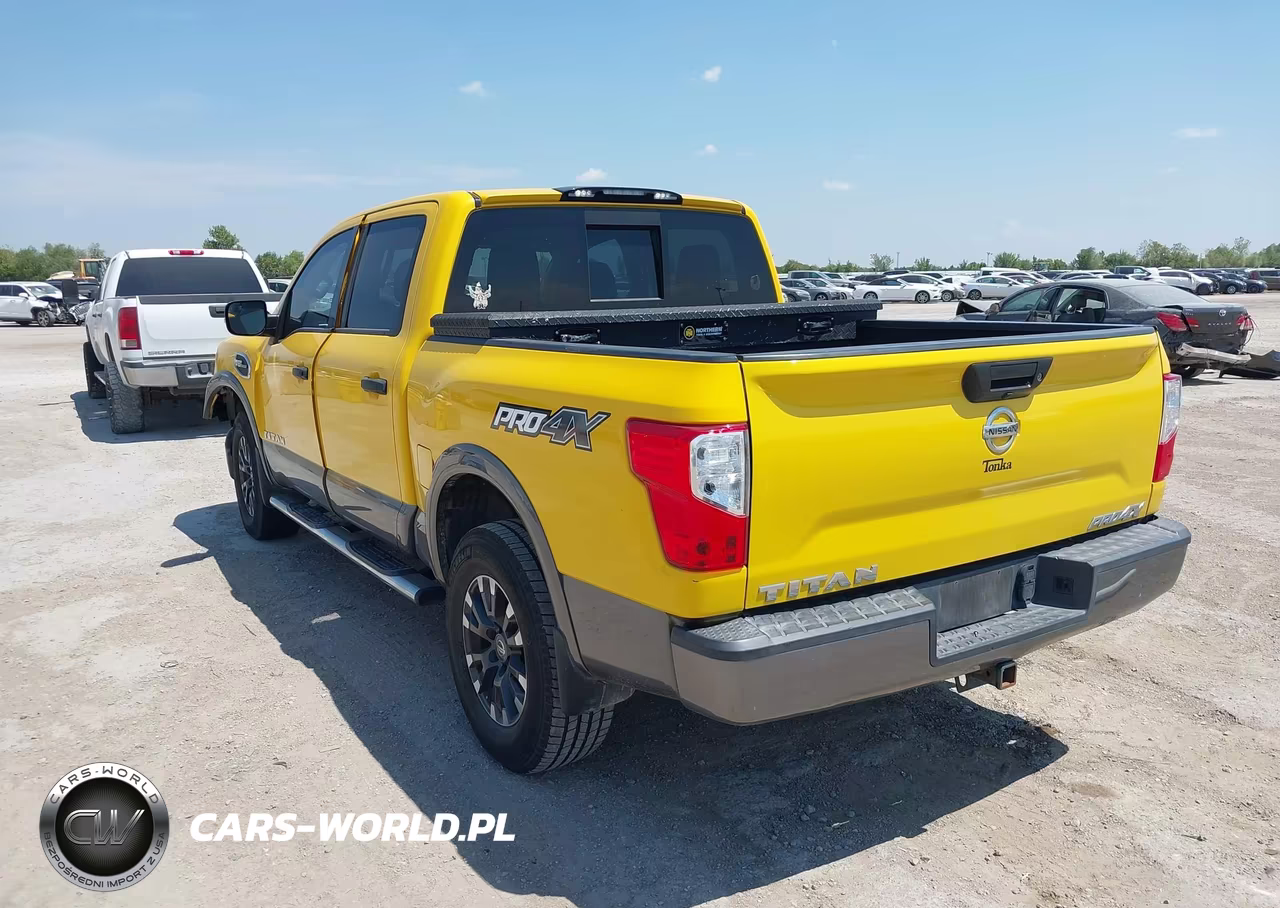 2017 Nissan Titan Pro-4X VIN:1N6AA1E57HN568818 - 3