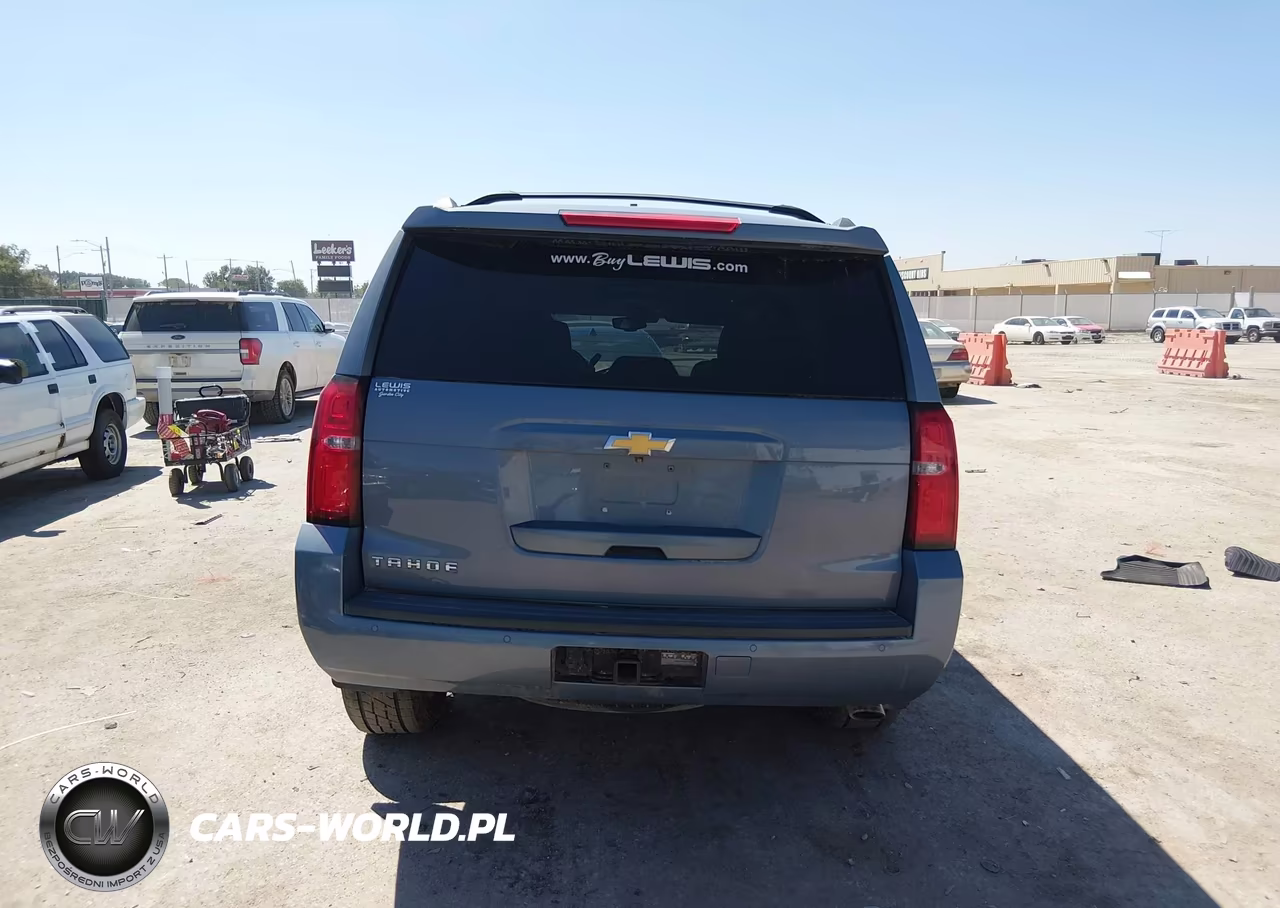 2015 Chevrolet Tahoe Lt VIN:1GNSCBKC5FR645130 - 17