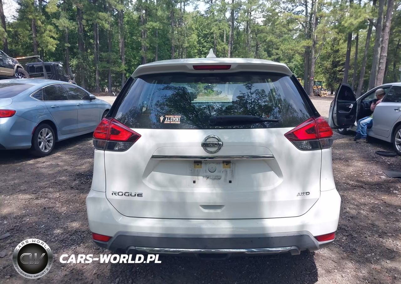 2017 Nissan Rogue S VIN:KNMAT2MV0HP586909 - 16