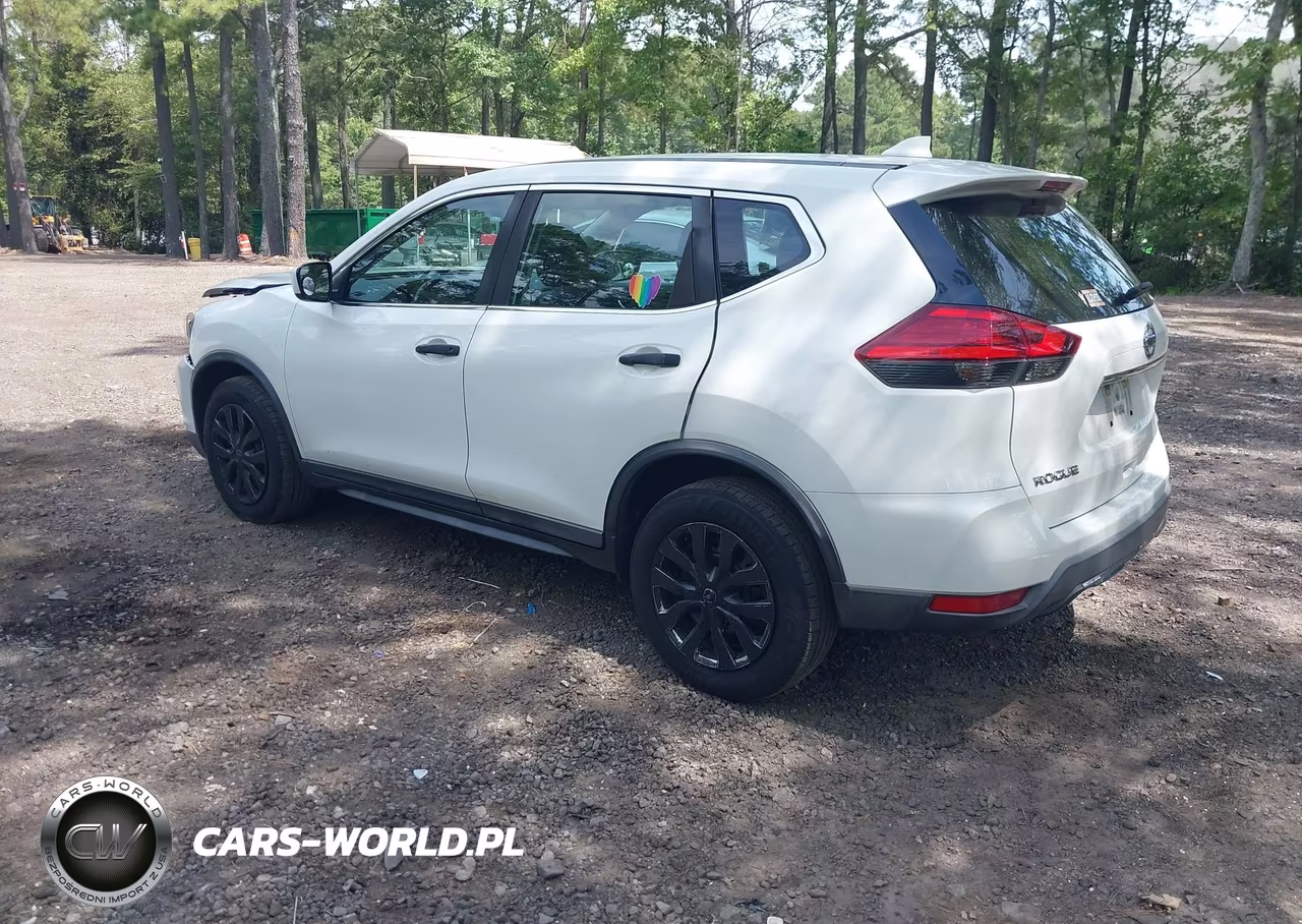 2017 Nissan Rogue S VIN:KNMAT2MV0HP586909 - 3