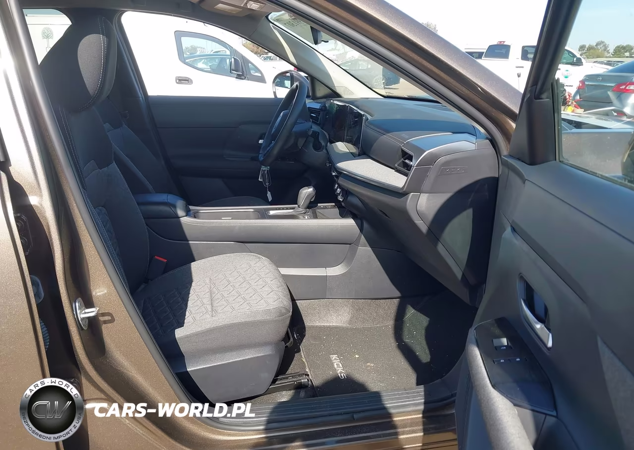 2025 Nissan Kicks Sv Fwd VIN:3N8AP6CA9SL399380 - 5